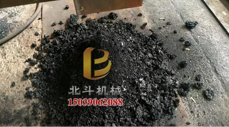 布條炭化機(jī)讓環(huán)保工作的開(kāi)展變得更加簡(jiǎn)單